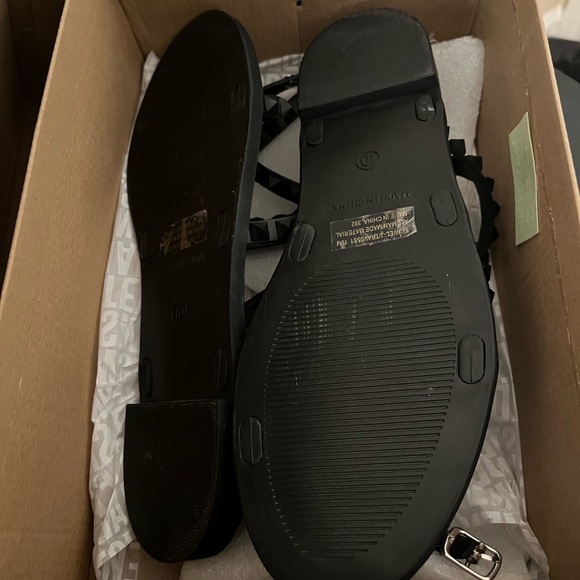 Steve Madden Sandals - Picture 3 of 3